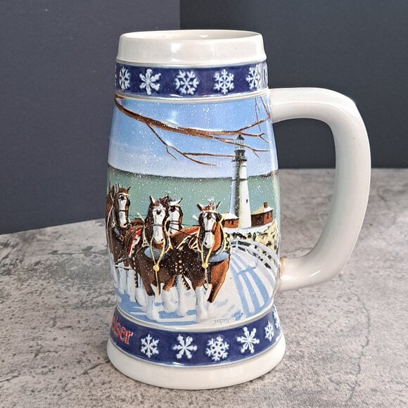 Budweiser Lighting the Way Home 1995 Holiday Stein - Picture 16 of 16